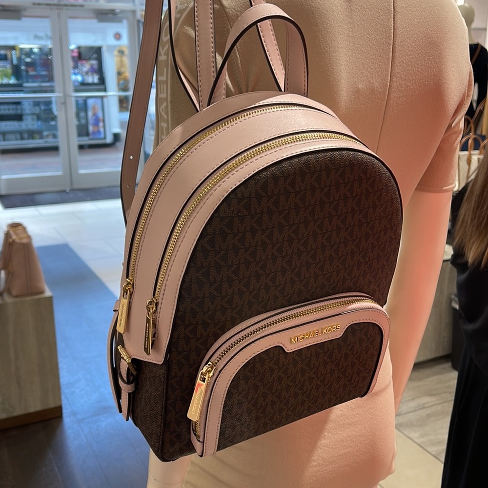 Michael Kors Backpack Bag Jaycee Md Backpack Powder Blush 35S2G8TB2B
Brown - Picture 16 of 16